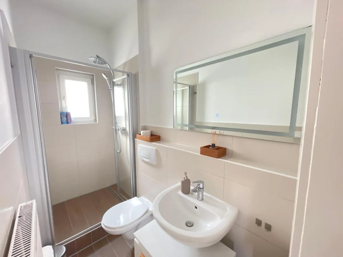 65Qm - City - Popular Street - Limmerstrasse - Mallibase Apartments Hannover