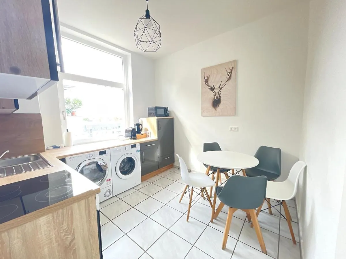 65Qm - City - Popular Street - Limmerstrasse - Mallibase Apartments Hannover